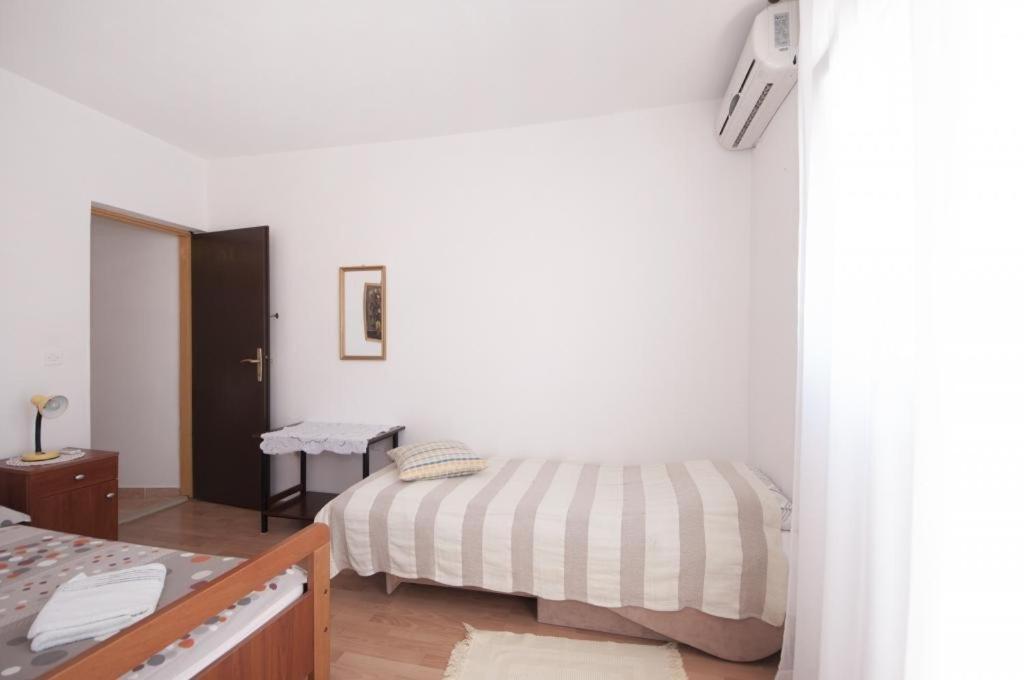 Apartments Mira สปลิตสกา ภายนอก รูปภาพ
